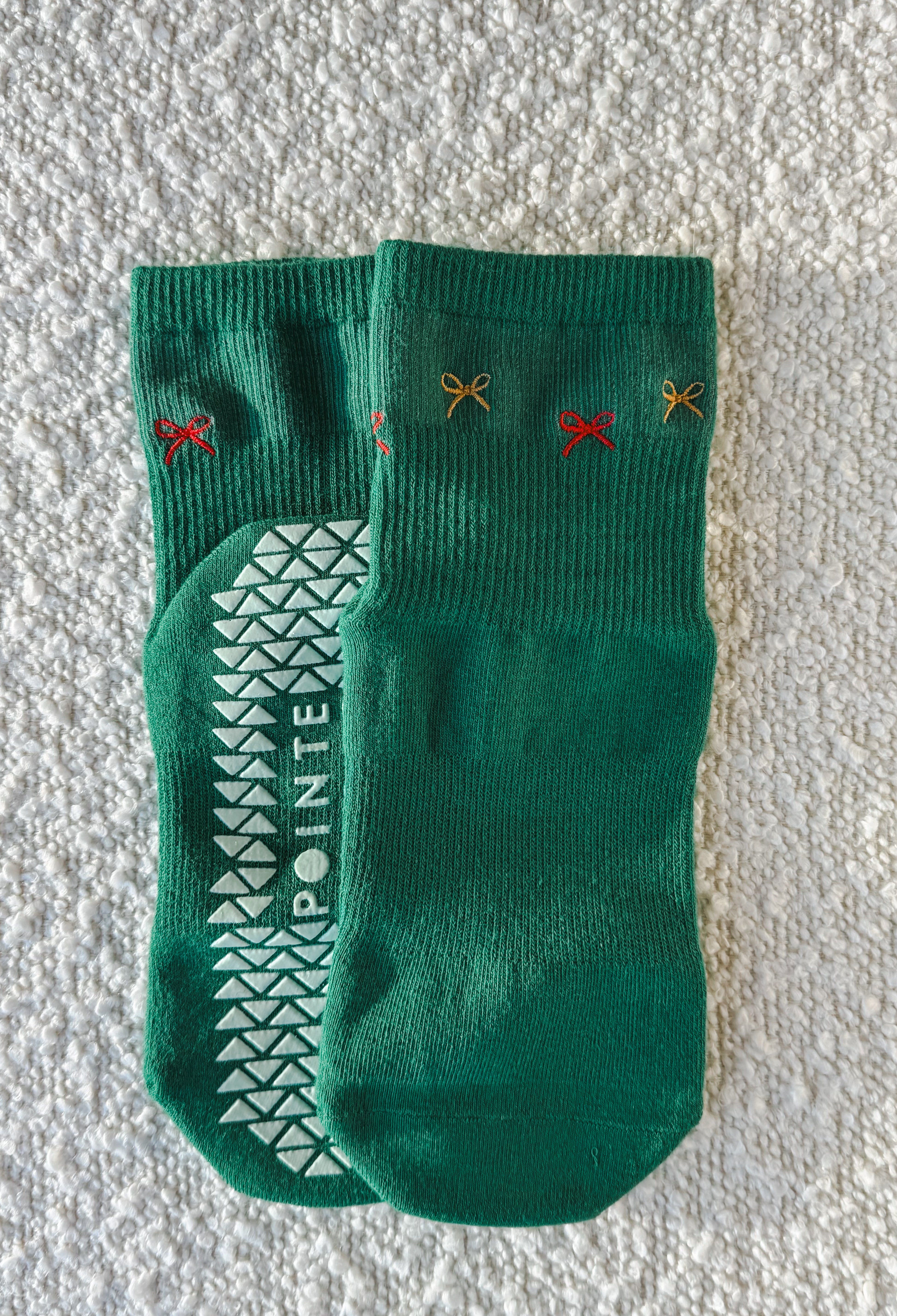 Green Embroidered Bow Crew Grip Socks